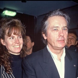 Archives- Rosalie et Alain Delon en 1994. 