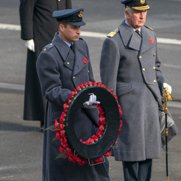 Le prince William et le prince Charles lors de la cérémonie du Remembrance Sunday à Londres le 8 novembre 2020.