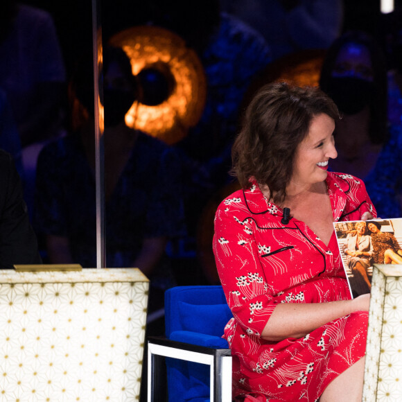Exclusif - Anne Roumanoff - Enregistrement de l'émission "La boite à secrets" N°6, présentée par F.Bollaert, qui sera diffusée le 13 novembre sur France 3. Le 22 septembre 2020 © Tiziano Da Silva / Bestimage