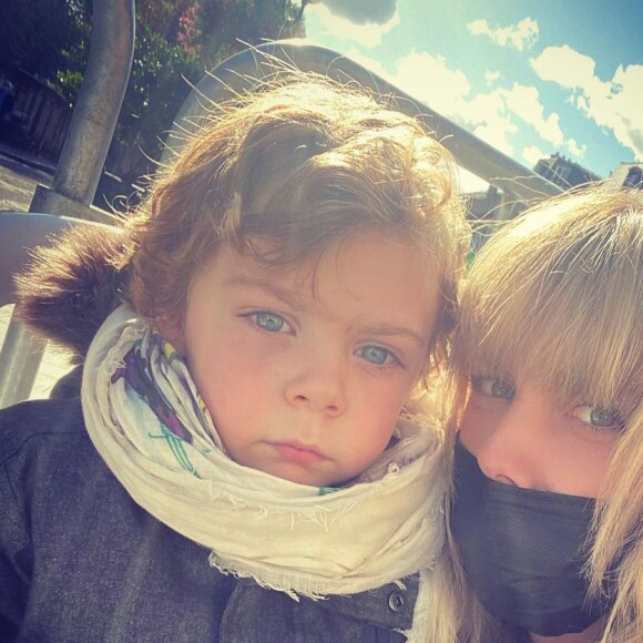 Laetitia et son fils Jack, né de sa relation avec Louis Bertignac, sur Instagram en octobre 2020.