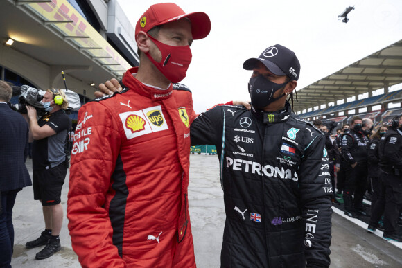 Sebastian Vettel et Lewis Hamilton - Formule 1 - Grand Prix automobile de Turquie à Istanbul le 15 novembre 2020 © Motorsport / Panoramic / Bestimage