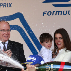 Alejandro Agag, créateur du championnat de Formule E, Louis Ducruet, le prince Albert II de Monaco, Charlotte Casiraghi et son fils Raphaël, Michel Boeri, Sébastien Buemi (Renault E.dams), Lucas di Grassi (Audi Sport ABT) - Grand Prix de Formule E à Monaco le 13 mai 2017. © Claudia Albuquerque/ Bestimage