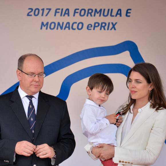 Louis Ducruet, le prince Albert II de Monaco, Charlotte Casiraghi et son fils Raphaël - Grand Prix de Formule E à Monaco le 13 mai 2017. © Michael Alesi / Bestimage