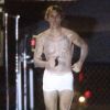 Exclusif - Justin Bieber en boxer Calvin Klein sur le tournage de son nouveau clip vidéo à Los Angeles. Sa femme Hailey Baldwin Bieber était présente sur le plateau toute la journée.