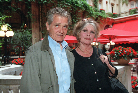 Brigitte Bardot et Roger Vadim à Paris en 2002.