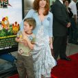  Melissa Gilbert et son fils Michael - Première du film "Les Razmoket rencontrent les Delajungle" à Los Angeles. 
