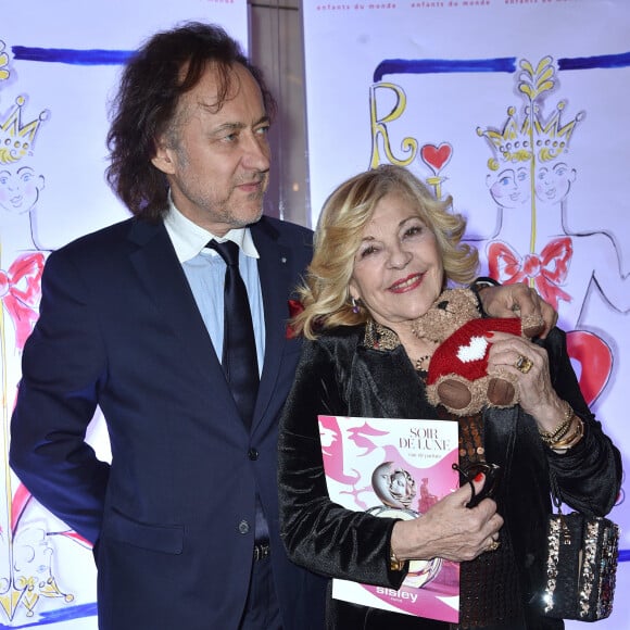 Nicoletta et son mari Jean-Christophe Molinier au photocall du Gala du Coeur au profit de l'association Mécénat Chirurgie Cardiaque dans la salle Gaveau de Paris, France, le 28 janvier 2020. L'association Mécénat Chirurgie Cardiaque permet à des enfants souffrant de malformations cardiaques de venir en France se faire opérer lorsqu'ils ne peuvent pas être soignés dans leur pays par manque de moyens financiers et techniques. Une soirée musicale en hommage à la Callas. © Giancarlo Gorassini/Bestimage 