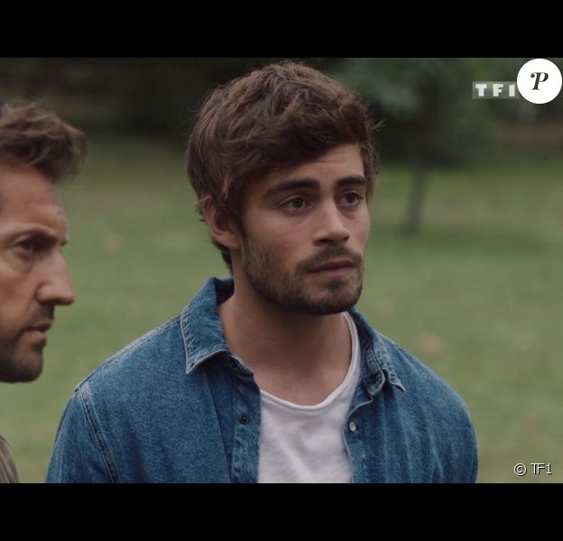 Clément Rémiens et Frédéric Diefenthal dans la série "Ici tout commence", diffusée sur TF1.