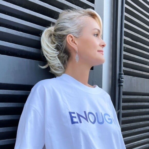 Laeticia Hallyday engagée contre les violences faites aux femmes, le 25 novembre 2020 sur Instagram.