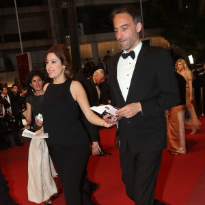 Léa Salamé et son compagnon Raphaël Glucksmann - Montée des marches du film "Le Redoutable" lors du 70ème Festival International du Film de Cannes. © Borde-Jacovides-Moreau/Bestimage