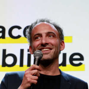 Raphaël Glucksmann - Rassemblement du mouvement politique "Place Publique" à l'Elysée Montmartre à Paris. Le 29 janvier 2019 © Céline Bonnarde / Bestimage