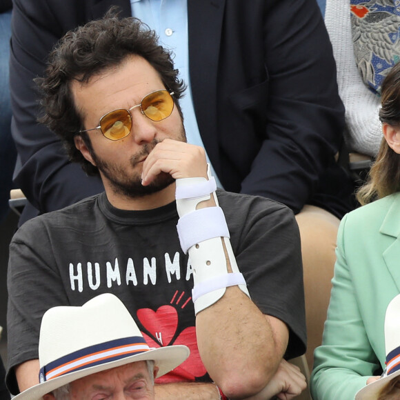 Amir Haddad et sa femme Lital - Célébrités dans les tribunes des internationaux de France de tennis de Roland Garros à Paris, France, le 9 juin 2019. © Jacovides-Moreau/Bestimage 