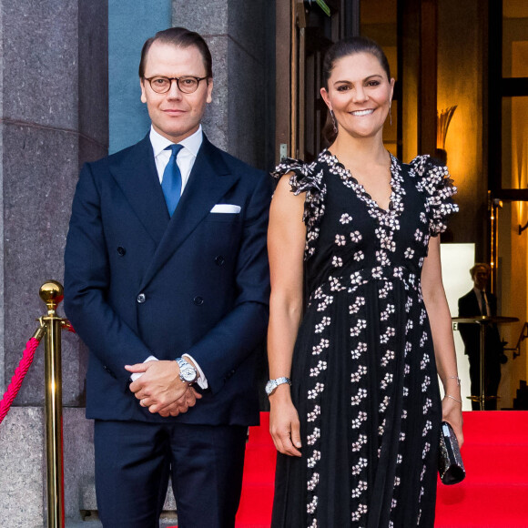 La princesse Victoria de Suède et le prince Daniel assistent à l'ouverture de la saison de l'orchestre philharmonique royal à Stockholm le 17 septembre 2020.