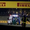 Romain Grosjean est évacué en ambulance après son accident lors du grand prix automobile de Bahrein 2020 le 29 novembre 2020. © James Gasperotti/ZUMA Wire / Bestimage 