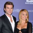 Liam Hemsworth et Miley Cyrus à Century City, le 27 juin 2014.