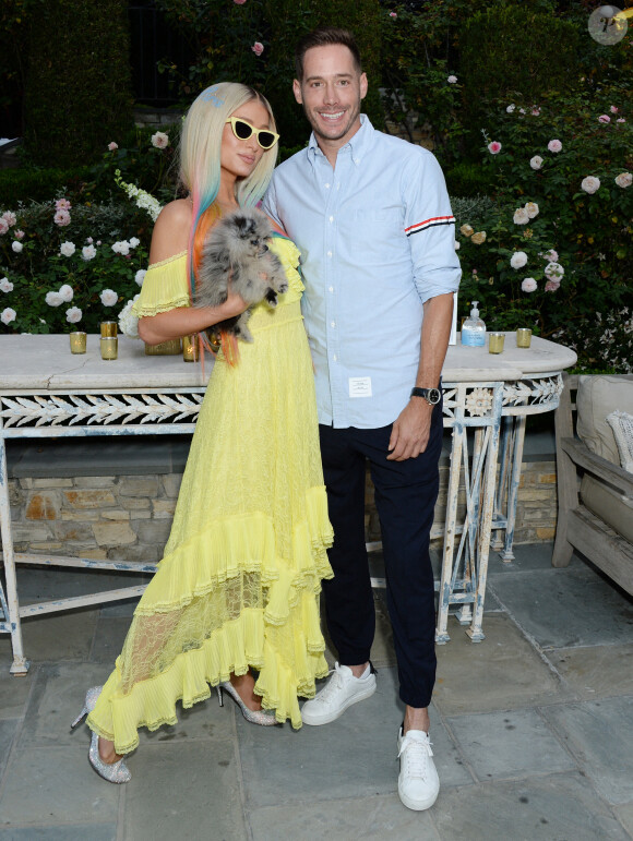 Paris Hilton et son compagnon Carter Reum à Los Angeles, le 15 septembre 2020.