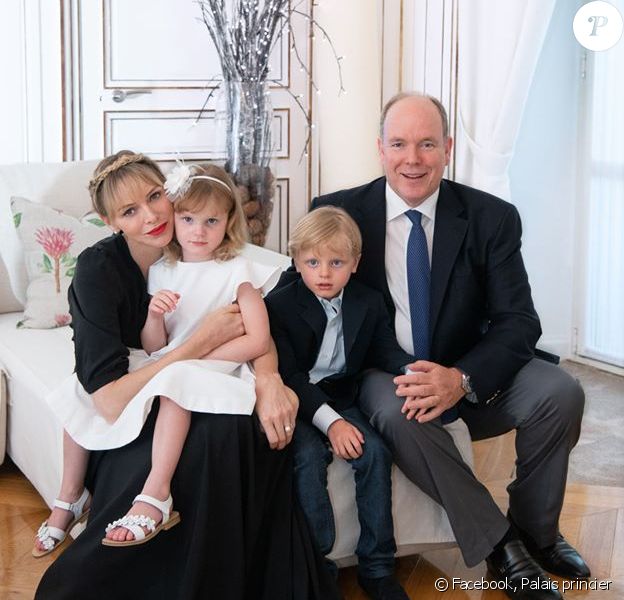 Jacques Et Gabriella De Monaco 6 Ans Anniversaire En Pyjama Avec Albert Et Charlene Purepeople