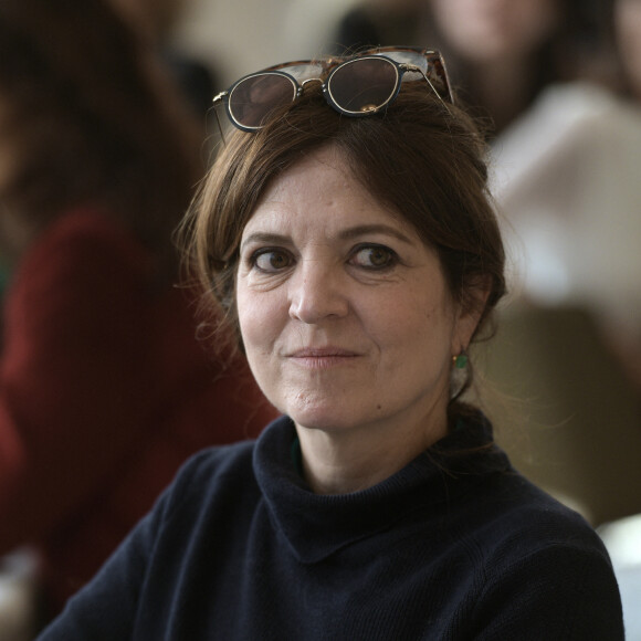 Exclusif - Agnès Jaoui - Remise du prix Gold Fellowship récompensant le travail d'une jeune réalisatrice ou productrice française en partenariat avec Unifrance lors du déjeuner de la Women's Oscars Academy à l'Hôtel Lutétia à Paris le 3 mars 2020. © Giancarlo Gorassini/Bestimage