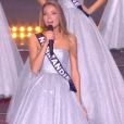   Miss Normandie   :   Amandine Petit parmi les 15 demi-finalistes - élection Miss France 2021 le 19 décembre 200 sur TF1  