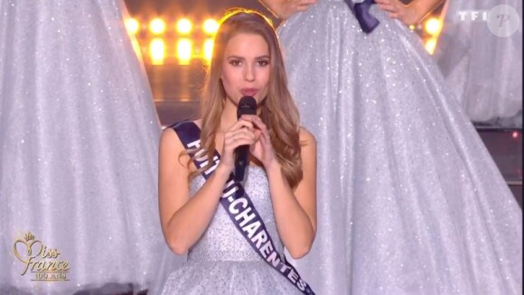  PMiss Poitou-Charentes : Justine Dubois parmi les 15 demi-finalistes de Miss France 2021 le 19 décembre 2020 sur TF1