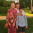 Karolina Kurkova, son mari Archie Drury et leurs deux enfants. Décembre 2020.
