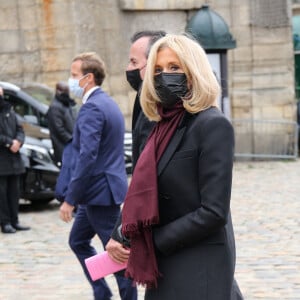 Brigitte Macron - Arrivées aux obsèques de Juliette Gréco en l'église Saint-Germain-des-Prés. Le 5 octobre 2020 © Jacovides-Moreau / Bestimage