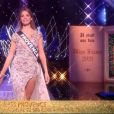   Miss Provence   :   April Benayoum   lors du défilé des 5 finalistes de Miss France 2021 le 19 décembre 2020 sur TF1