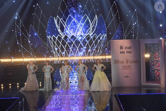 Les 5 finalistes de Miss France 2021 le 19 décembre sur TF1