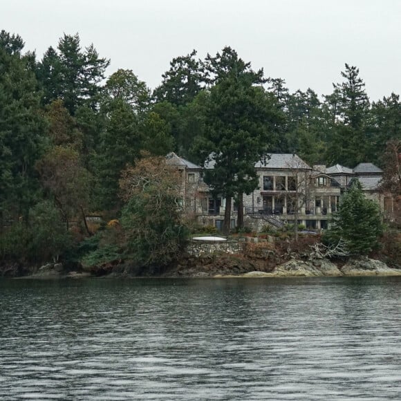 Exclusif - Le manoir de 14 millions de dollars au bord de l'eau à North Saanich sur l'île Victoria au Canada où le prince Harry, sa femme Meghan Markle et leur bébé Archie passent les vacances de Noël et du nouvel an, fin 2019.