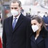 Le roi Felipe VI d'Espagne, la reine Letizia d'Espagne assiste à l'inauguration du monument en mémoire et en reconnaissance des agents de santé décédés dans l'exercice de leur profession lors de la pandémie COVID-19 sur la place Sagrados Corazones à Madrid, Espagne.