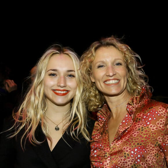 Alexandra Lamy et sa fille Chloé Jouannet - 22ème Festival International du Film de Comédie de l'Alpe d'Huez, le 18 janvier 2019. © Dominique Jacovides/Bestimage