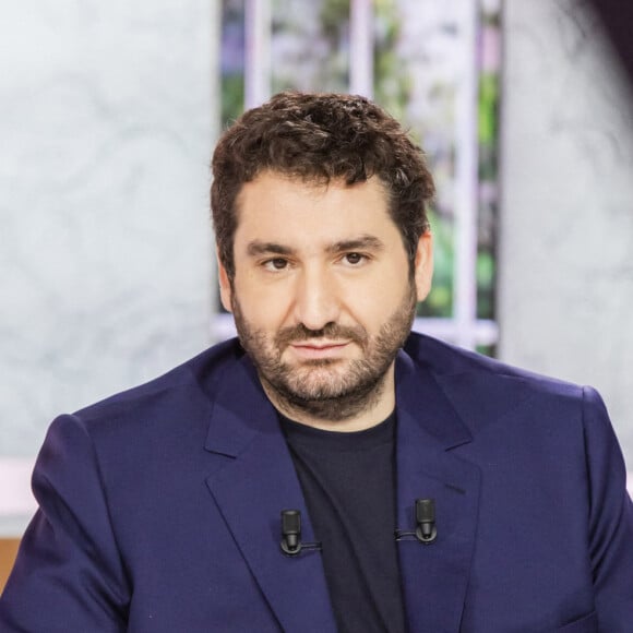 Exclusif - Mouloud Achour - Enregistrement de la dernière émission "Clique" de l'année, présentée par M.Achour et diffusée le 20 décembre sur Canal + © Jack Tribeca / Bestimage