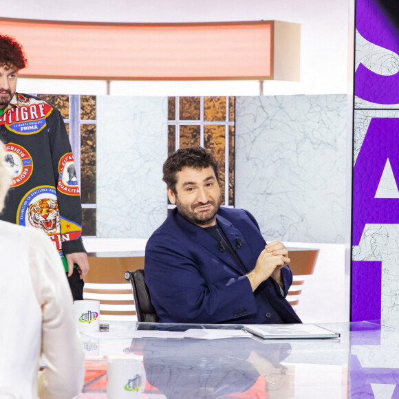 Exclusif - Roman Frayssinet, Mouloud Achour - Enregistrement de la dernière émission "Clique" de l'année, présentée par M.Achour et diffusée le 20 décembre sur Canal + © Jack Tribeca / Bestimage