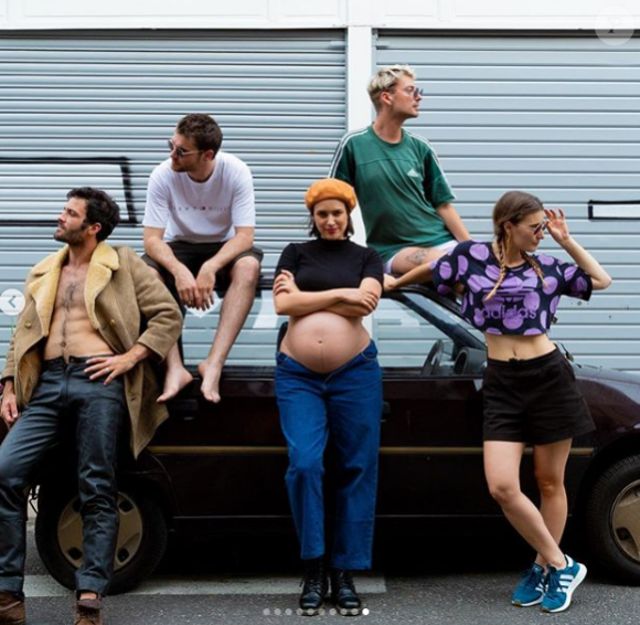 Benoît Michel, acteur de "Clem" (TF1), annonce la grossesse de sa compagne Justine Lautrette sur Instagram le 31 juillet 2019.