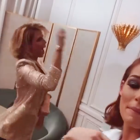 Sylvie Tellier danse sur Heuss L'enfoiré le 22 décembre 2020 sur Instagram.