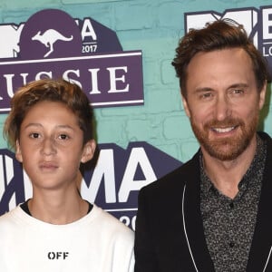 David Guetta et son fils Tim Elvis - Soirée des 24ème MTV Europe Music Awards à la salle SSE Wembley Arena à Londres, Royaume Uni, le 12 novembre 2017.