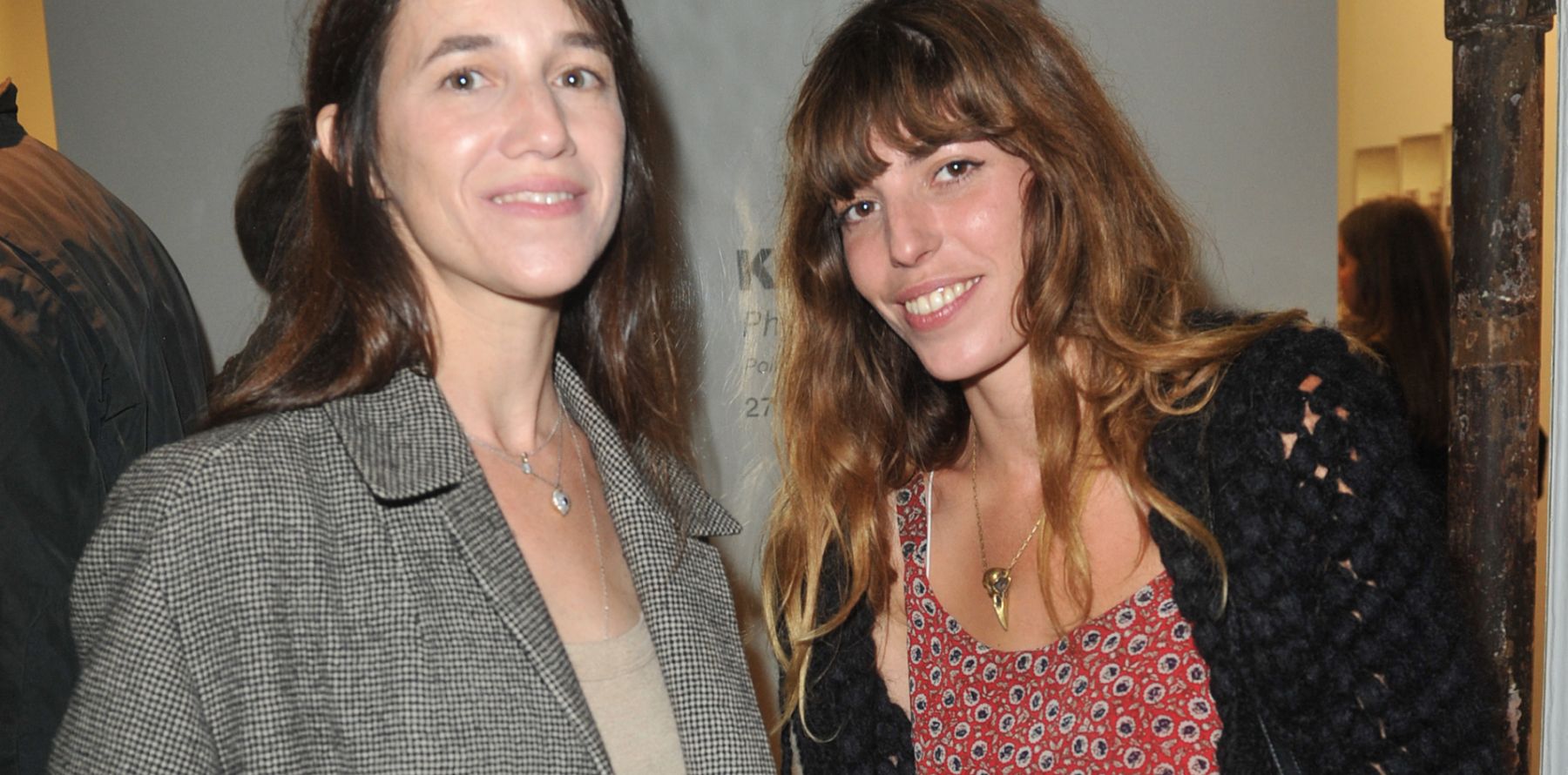 Charlotte Gainsbourg et Lou Doillon : Douces retrouvailles en Bretagne