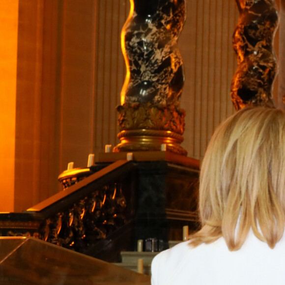 Exclusif - Olivier Royant, Emmanuel Macron et sa femme Brigitte Macron, Donald Trump et sa femme Melania Trump (habillée en Dior) aux Invalides à Paris, le 13 juillet 2017 © Sébastien Valiela/Dominique Jacovides/Bestimage