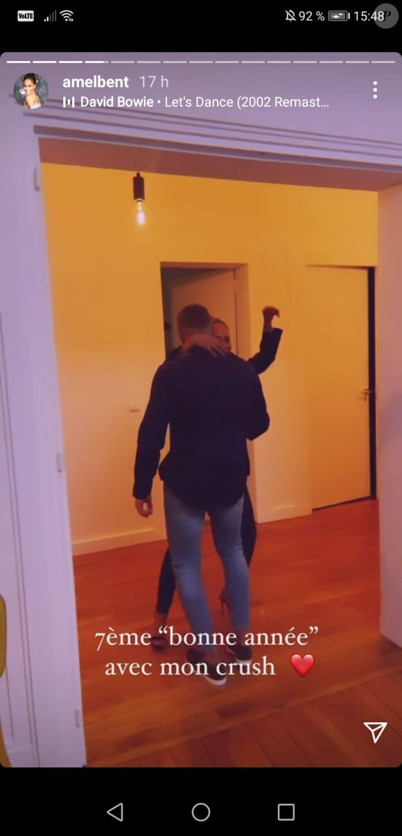 Amel Bent fête le nouvel an sans ses filles... mais avec son mari ! Le 31 décembre 2020.