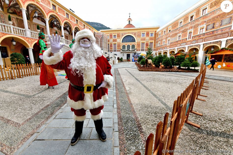 Le traditionnel Arbre de Noël du Palais Princier à Monaco en mode COVID-19, le 16 décembre 2020. © Bruno Bebert / Pool Monaco / Bestimage