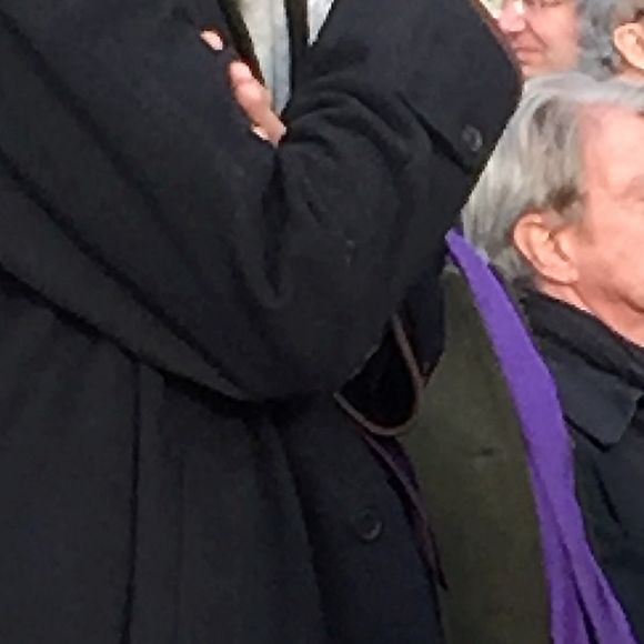 Exclusif - Bernard Kouchner - Obsèques de Evelyne Pisier (ex femme de Bernard Kouchner et soeur de Marie-France Pisier) au cimetière La Guicharde à Sanary-sur-Mer le 14 février 2017.