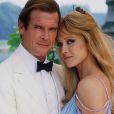 Tanya Roberts et Roger Moore dans le film James Bond Dangereusement Vôtre dans les années 80. © MPP Marlyse / Bestimage