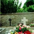 La tombe de Romy Schneider à Boissy-sans-Avoir dans les Yvelines, en 1992.