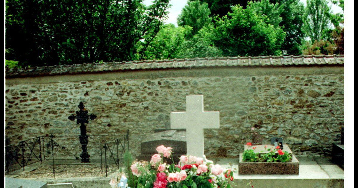 La tombe de Romy Schneider à Boissy-sans-Avoir dans les Yvelines, en