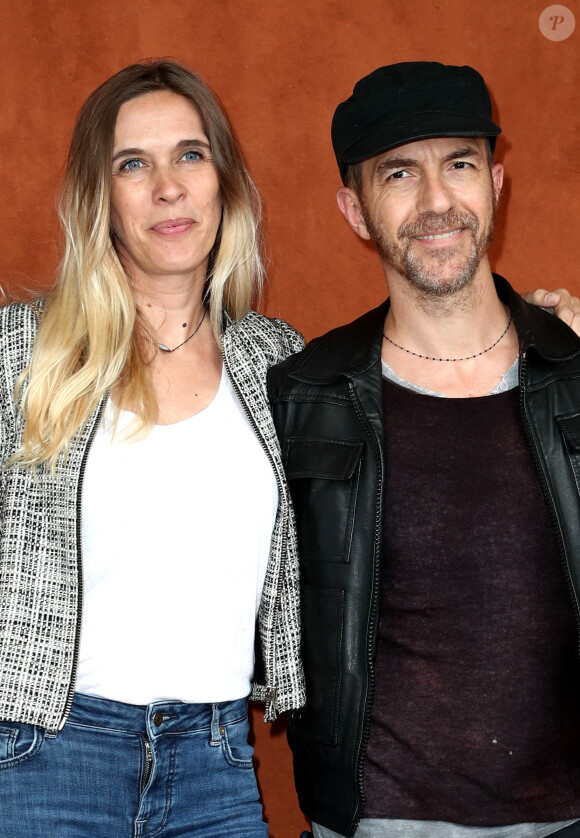 Calogero et sa compagne Marie Bastide - People au village pour la finale hommes lors des internationaux de France de tennis de Roland Garros 2019 à Paris le 9 juin 2019. © Jacovides - Moreau / Bestimage 