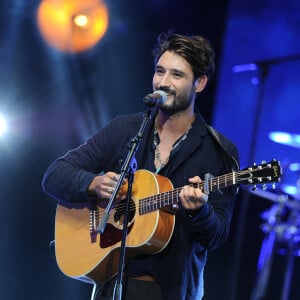 Jérémy Frérot lors de la 7ème édition du concert caritatif "Leurs voix pour l'espoir" au profil de la recherche contre le cancer du pancréas à l'Olympia à Paris, France, le 1er octobre 2018. © Guillaume Gaffiot/Bestimage