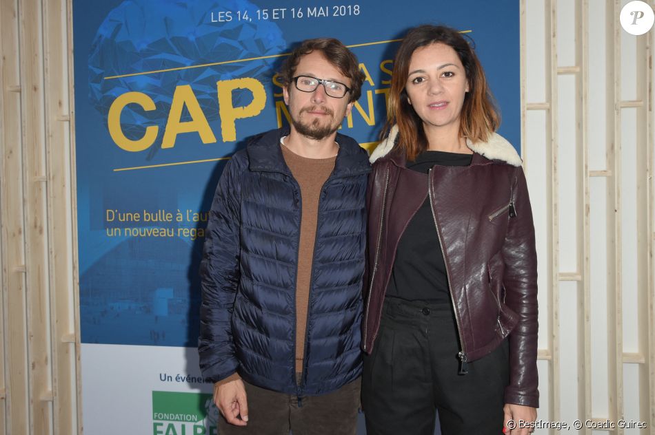 Lorant Deutsch et Marie-Julie Baup - Inauguration du "Village de la santé mentale" sur le Parvis de La Défense à Paris le 14 mai 2018. © Coadic Guirec/Bestimage