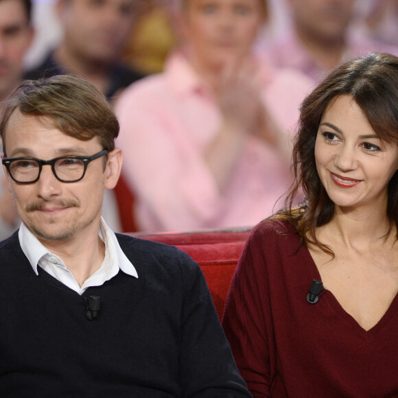 Lorànt Deutsch et sa femme Marie-Julie Baup - Enregistrement de l'émission "Vivement Dimanche" à Paris le 6 octobre 2015 et qui sera diffusée le 11 octobre 2015.