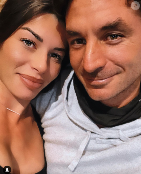 Fanny Skalli s'est mariée au cavalier Steve Guerdat et attend son premier enfant.