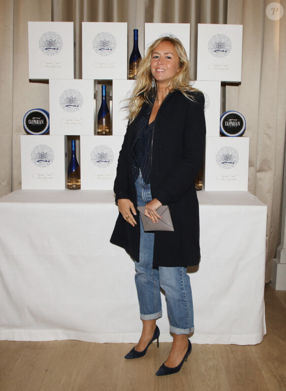 Enora Malagré lors de la soirée de lancement du nouveau coffret "Chateau Minuty x Casparian Caviar" au Salon Cristal de l'hôtel Lutetia à Paris, le 2 octobre 2019. © Denis Guignebourg/Bestimage